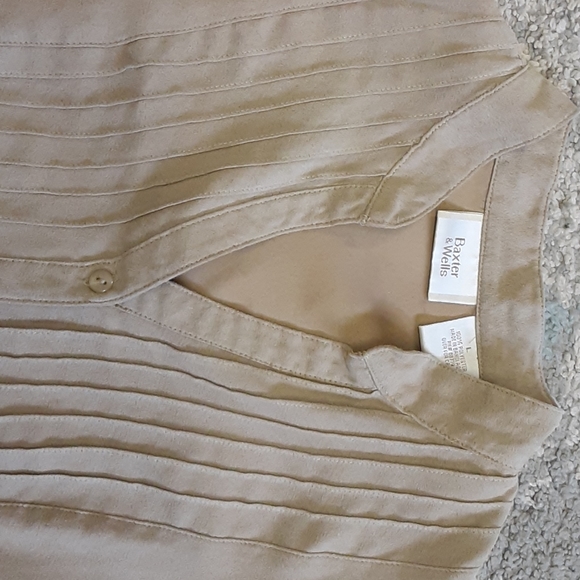 Tan button up shirt - Picture 4 of 7